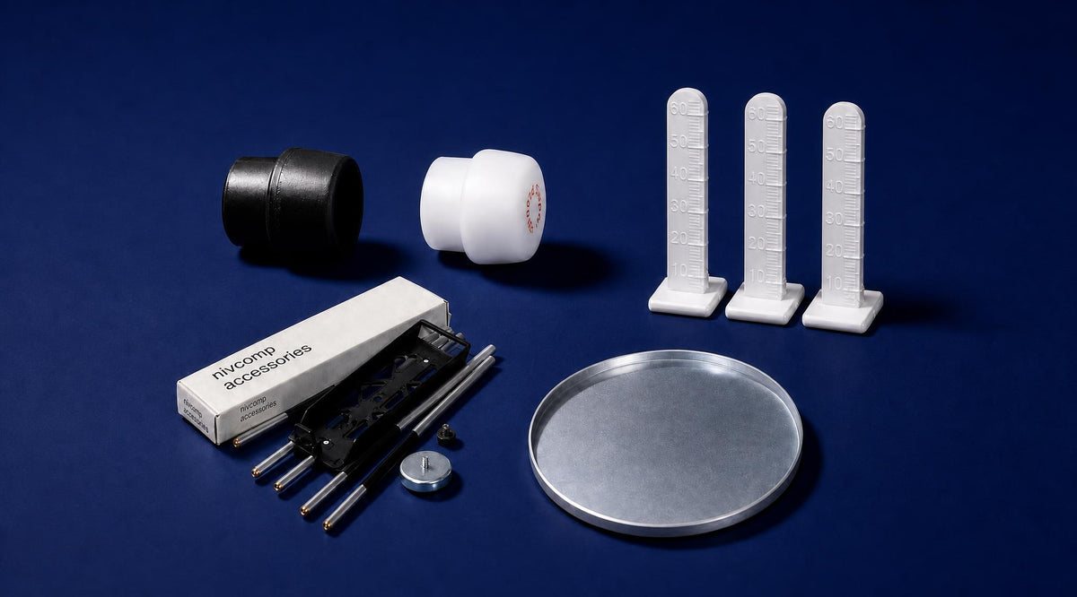 Hero Banner für VOGTech Ersatzteile. Alle Ersatzteile werden auf dem Bid dargestellt: SIMPLEX Schonhammer Aufsätze in schwarz und weiß, Level-Pegs-, H-Disk- und H-Set für nivcomp Schlauchwaage